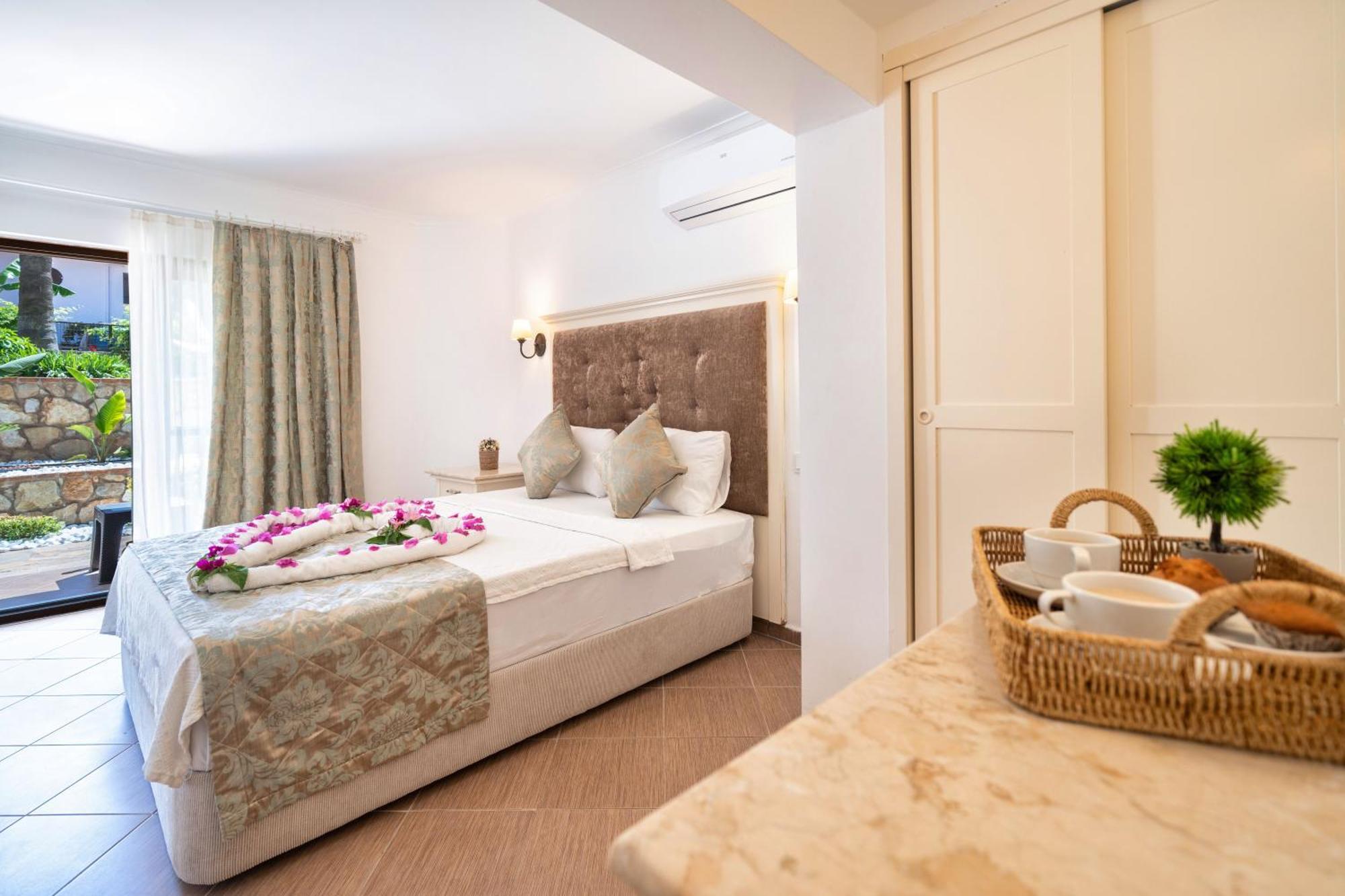 Hotel Ata Lagoon 3*
