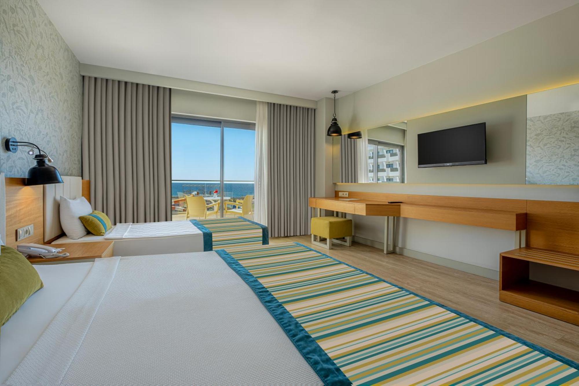 Calido Maris Ultra Hotel