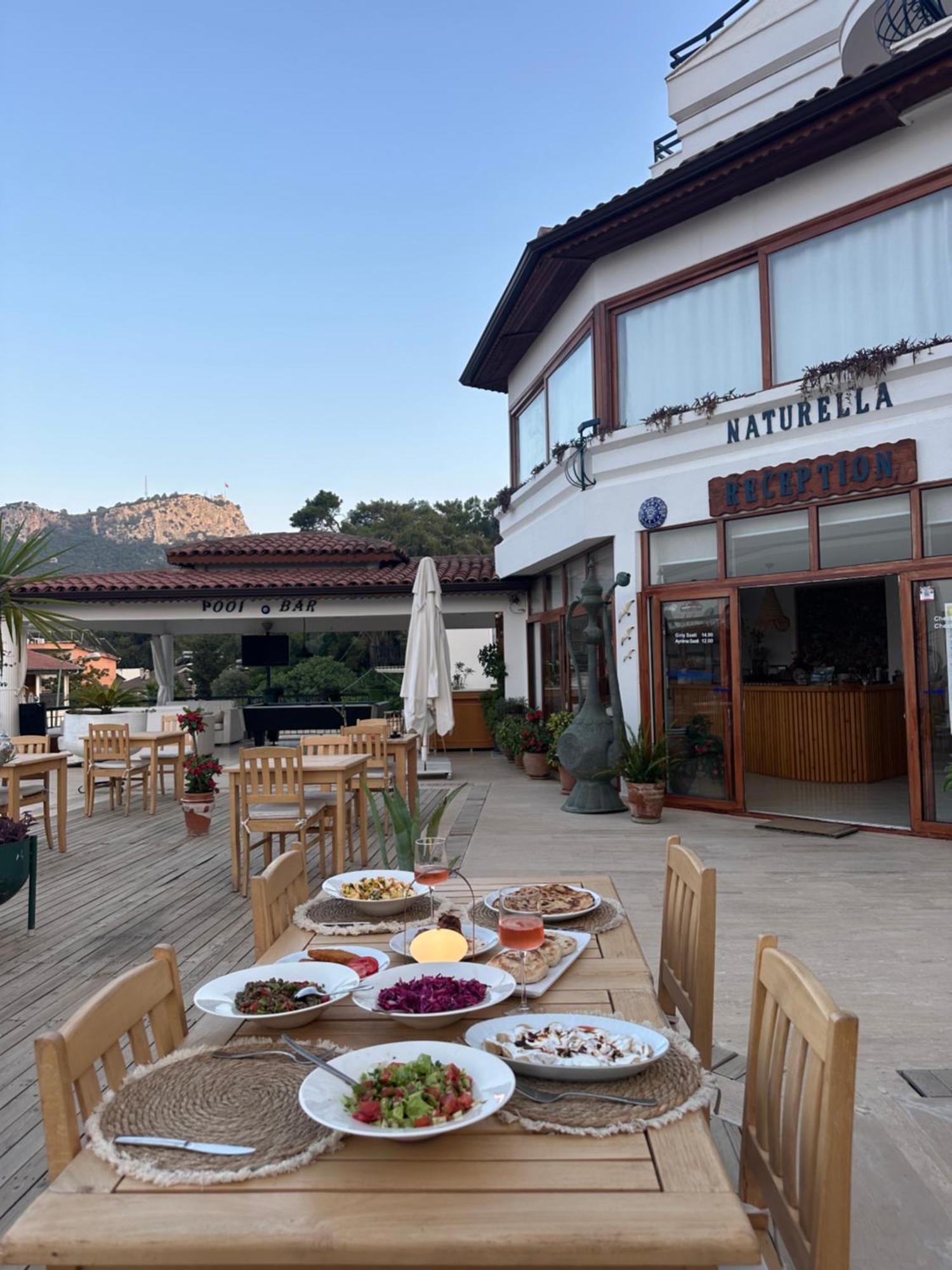 Naturella Aparthotel