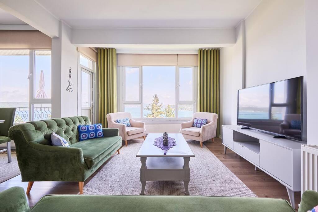 Apartment Luxury With Bosphorus View In Sariyer!