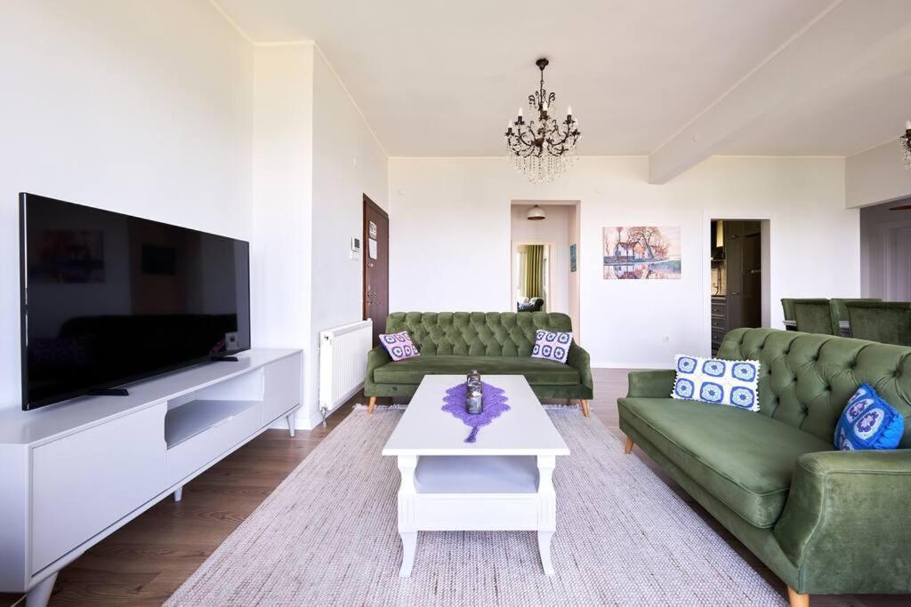 Luxury With Bosphorus View In Sariyer! Apartment