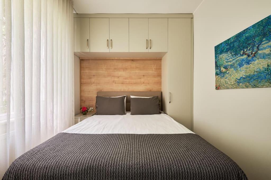 Luxury With Bosphorus View In Sariyer! Apartment