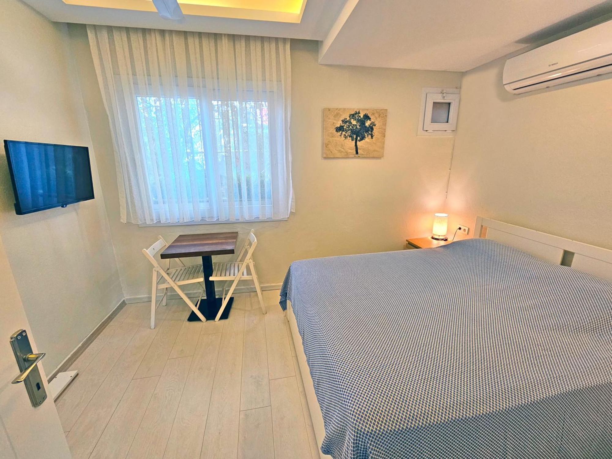 Hotel Midilli *
