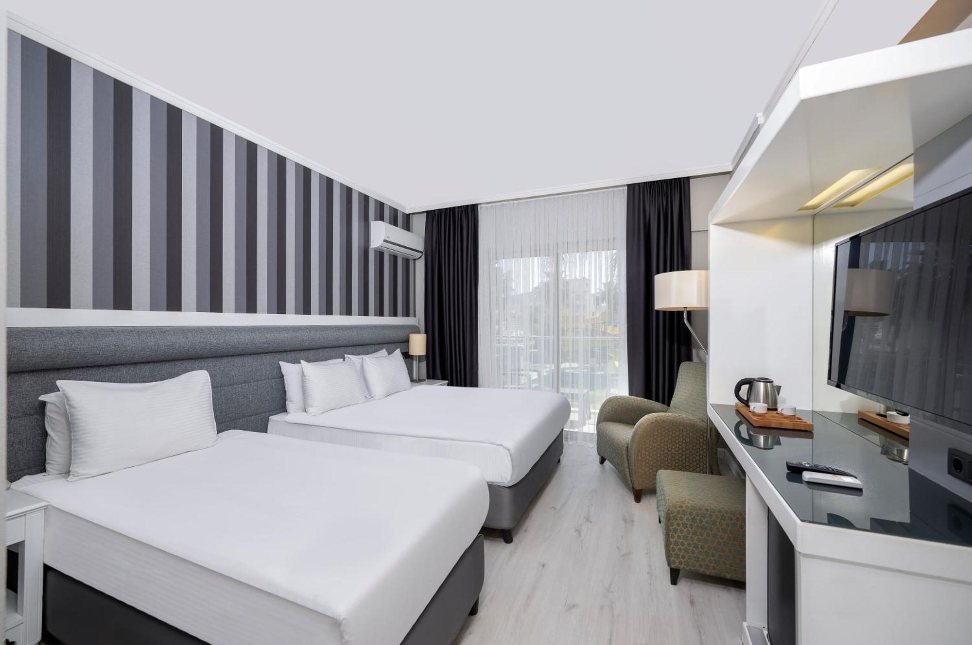 Dedeman 5* Kemer