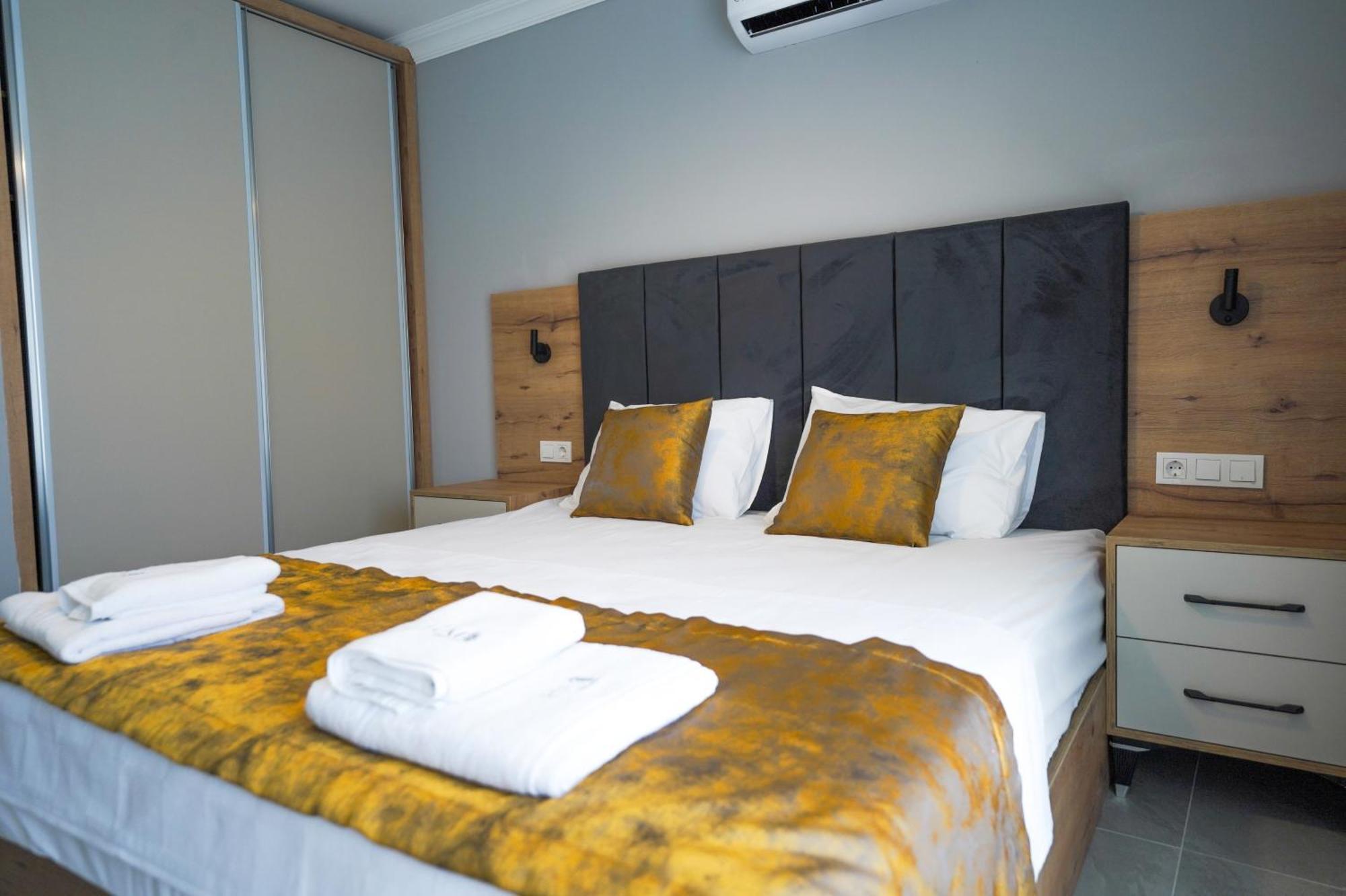 Han Apart Hotel Side 3* Side