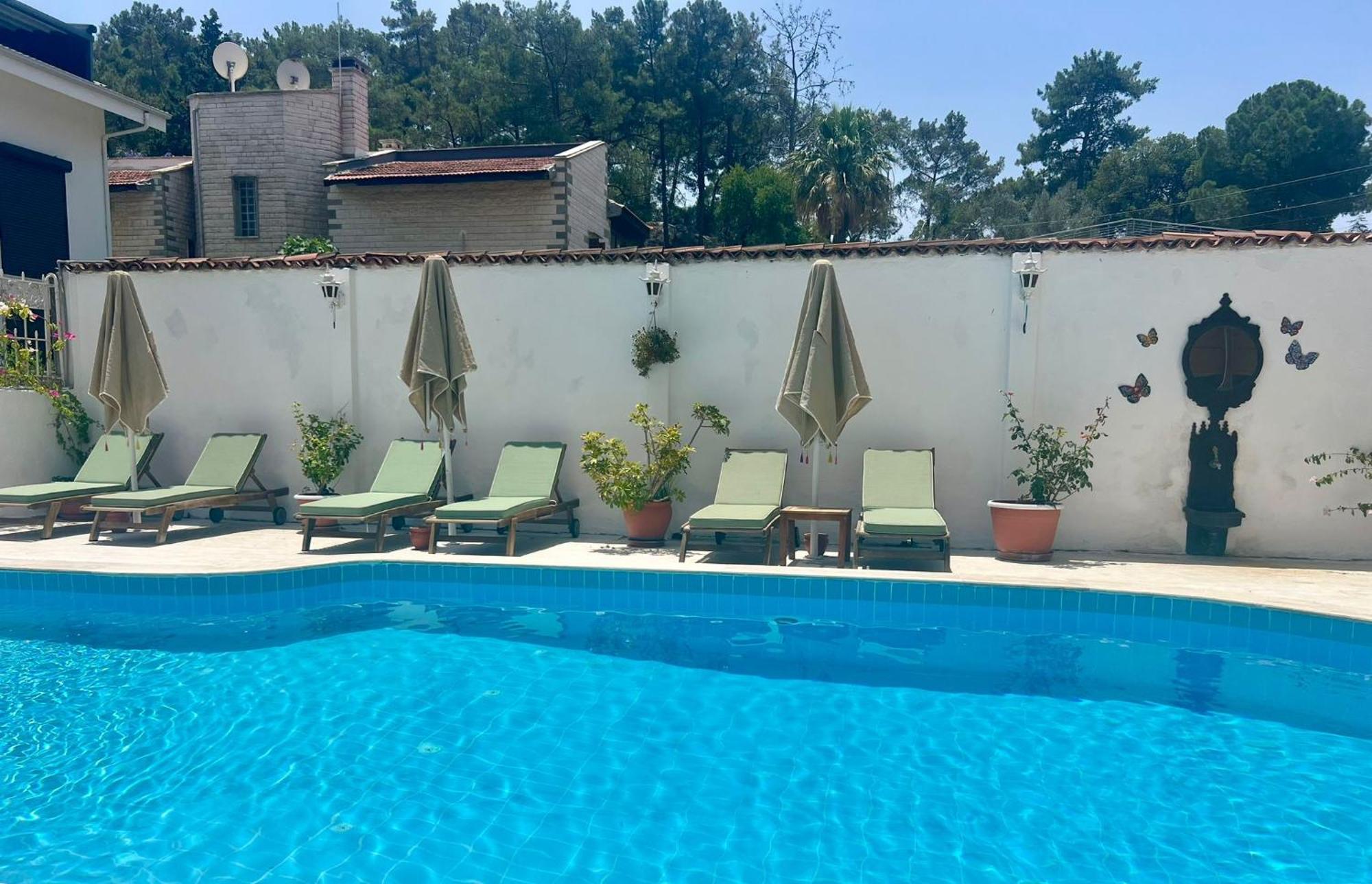 Hotel Carikci