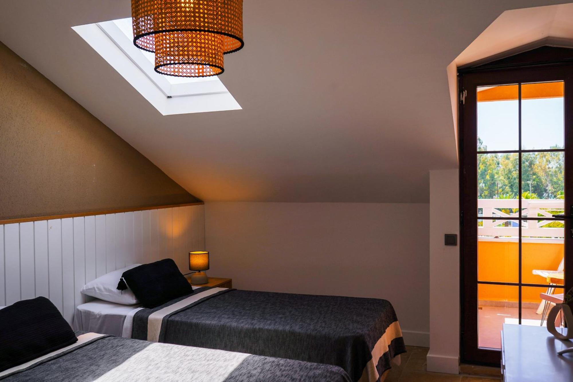 Hotel Club-e 3*