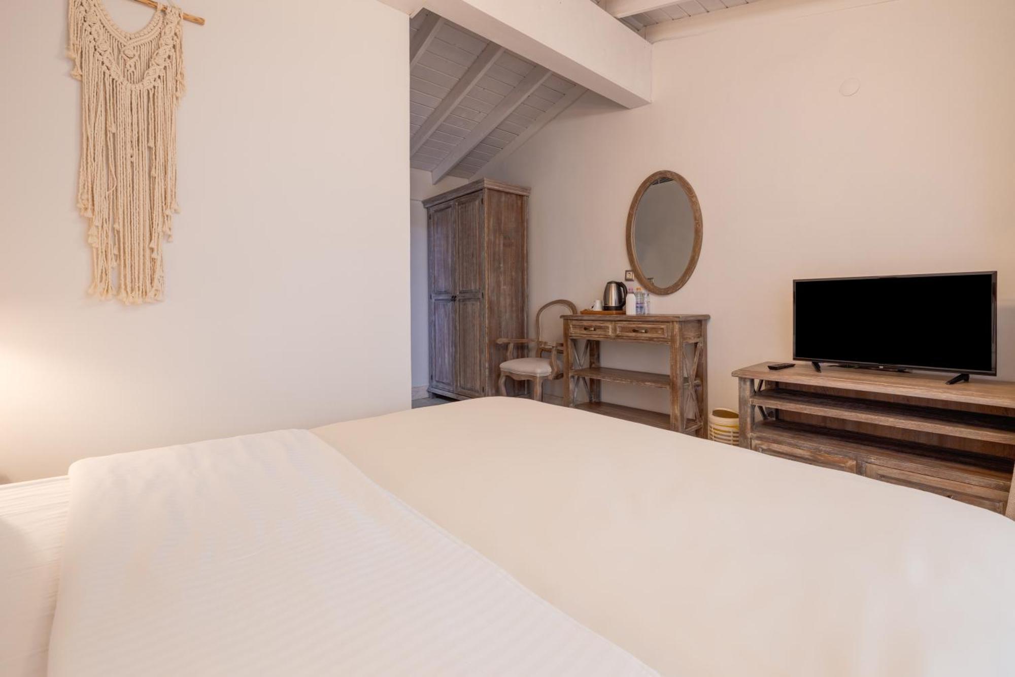 Navalia Hotel Foca