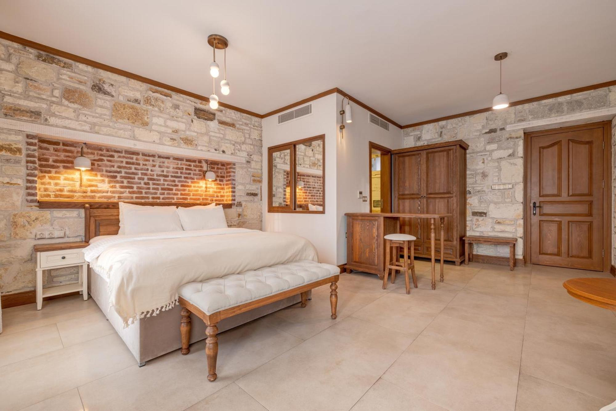 Hotel Navalia Foca
