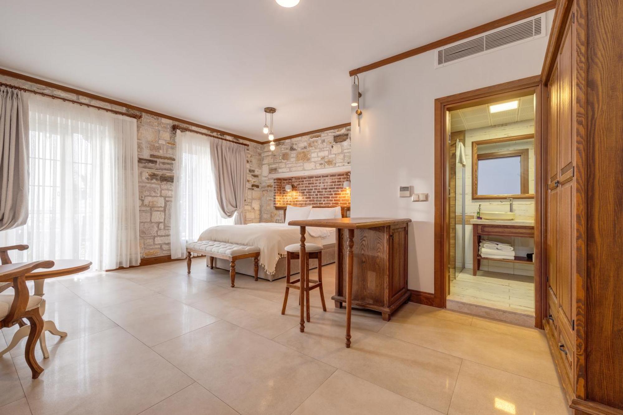 Hotel Navalia 2*