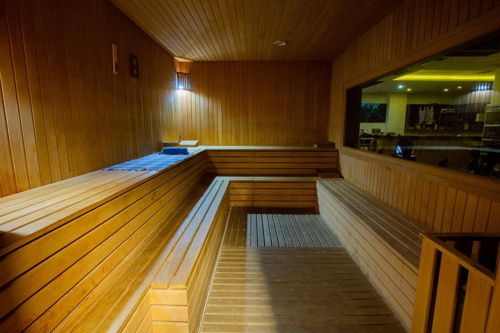 Hotel Karpalas & 4*