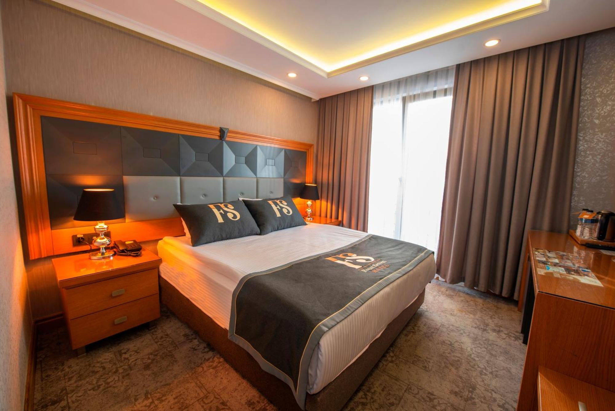 Hotel Four Seven 4*