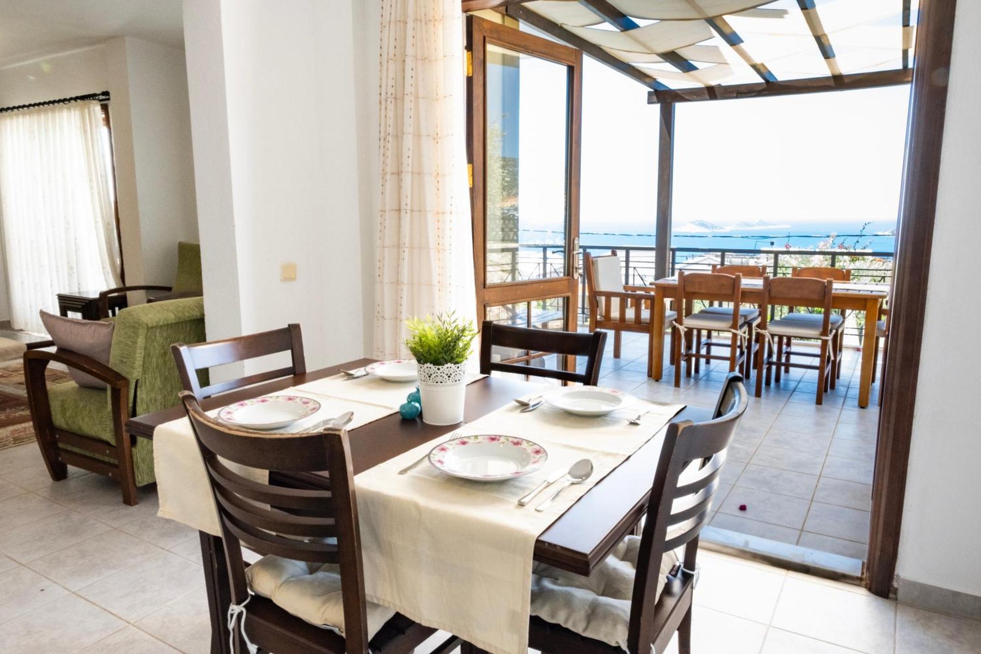 Mira Kalkan -close To Center- Villa *