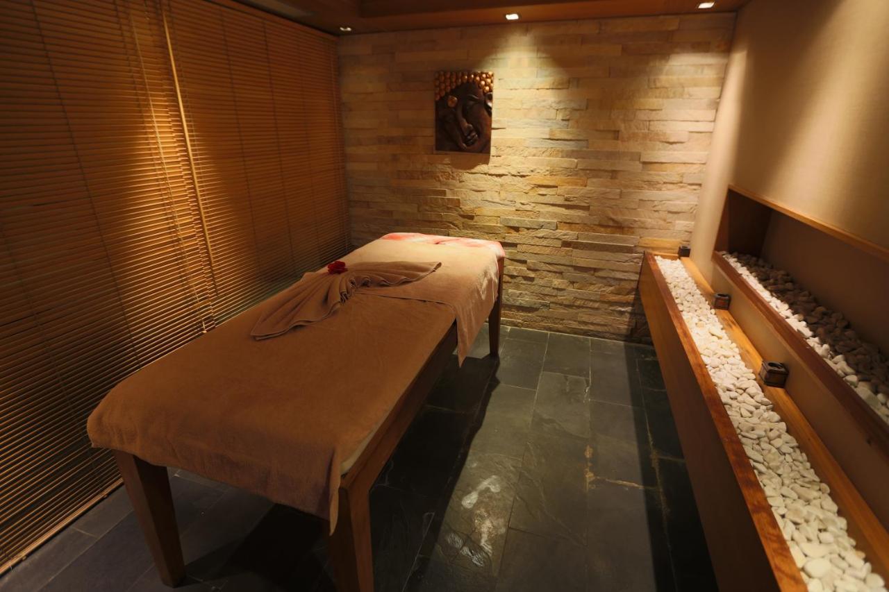 Hotel Pera Rose &