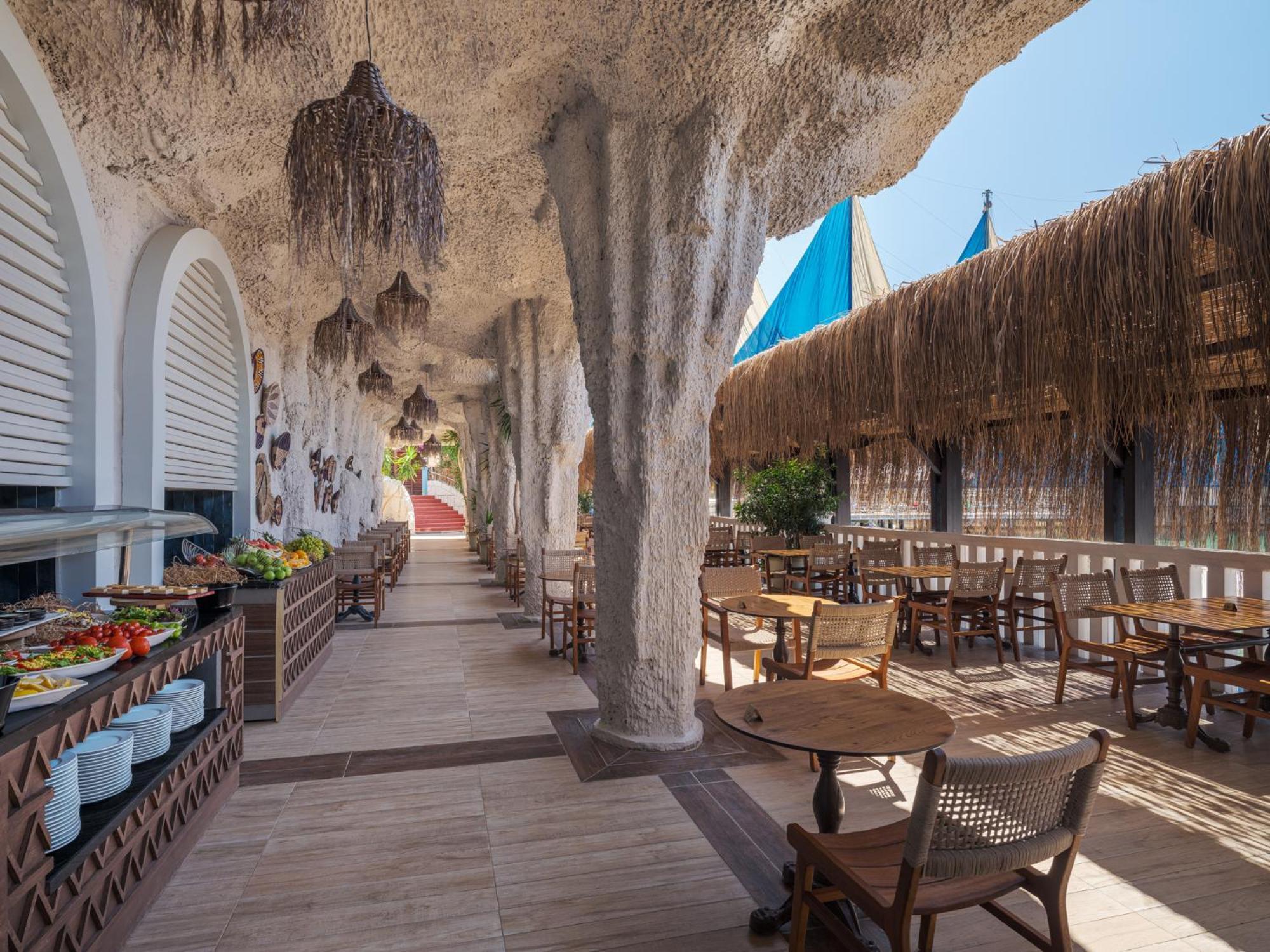Resort Adin 5*