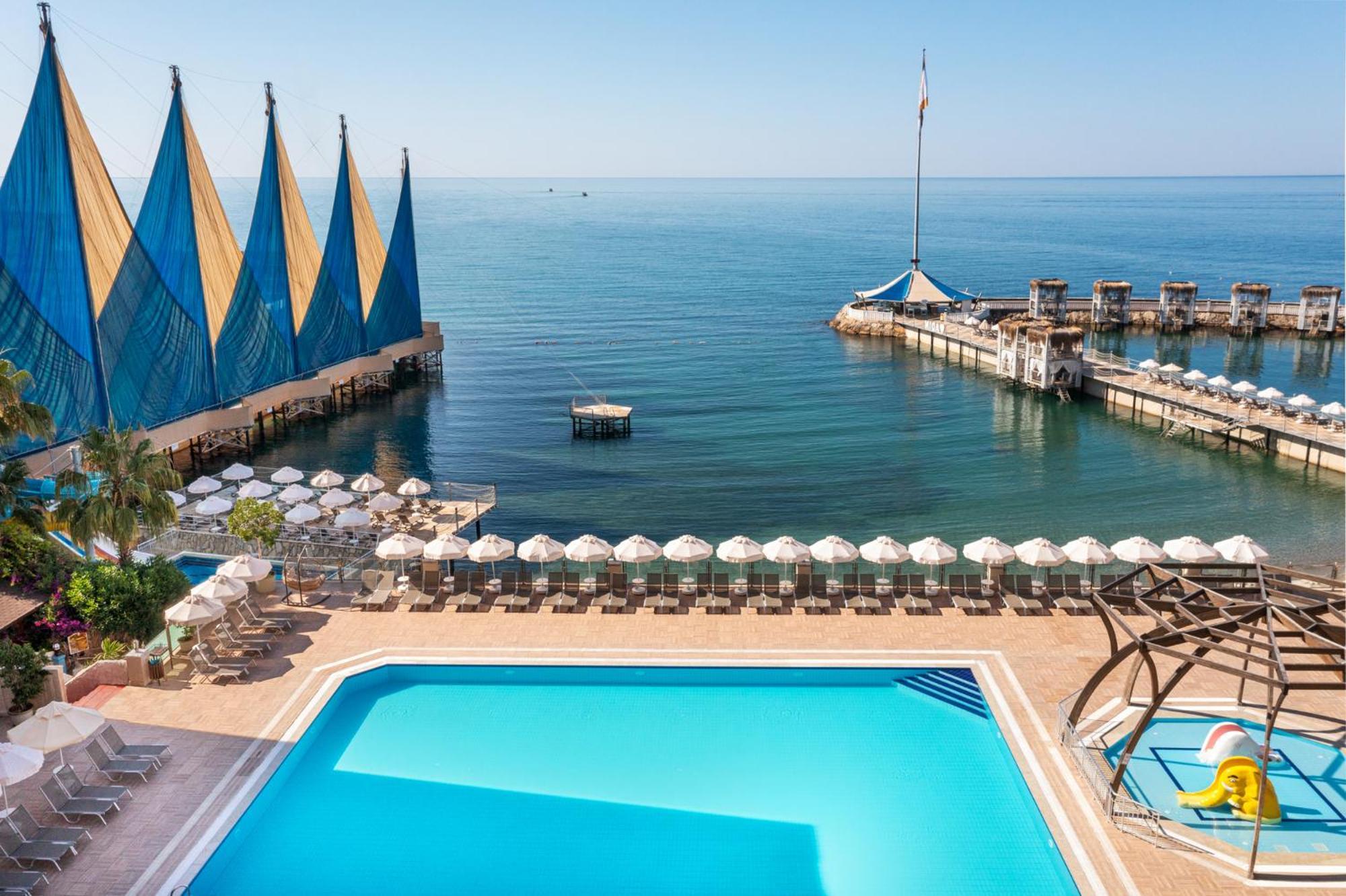 Resort Adin 5*