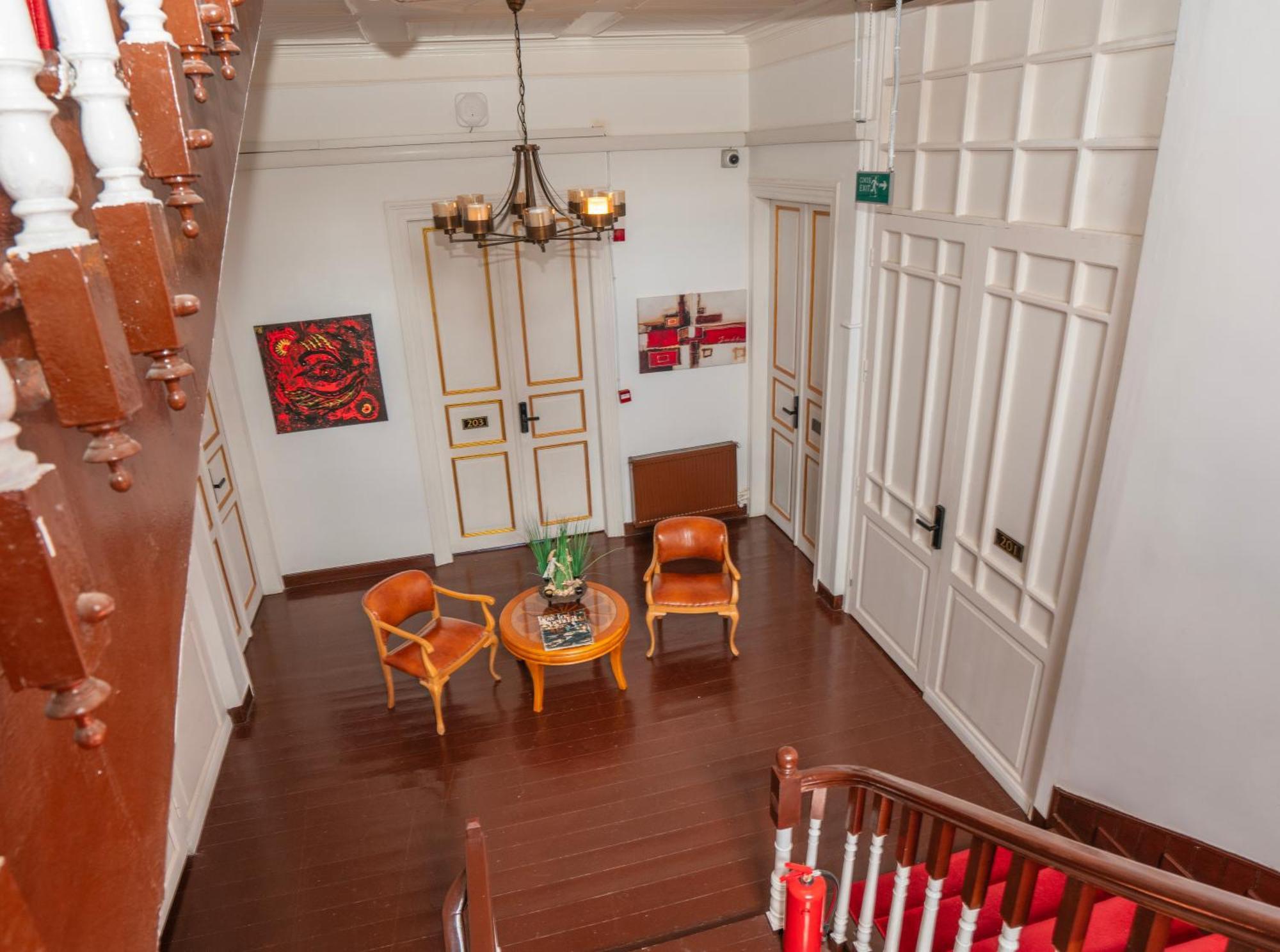 Hotel Kensington Prince's Island Historical Mansion