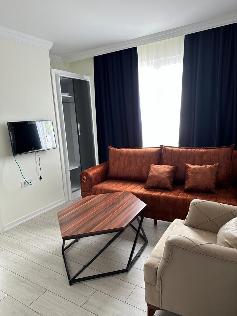 Aparthotel Life