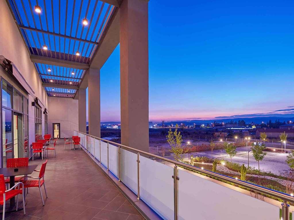 Ibis Airport 3*