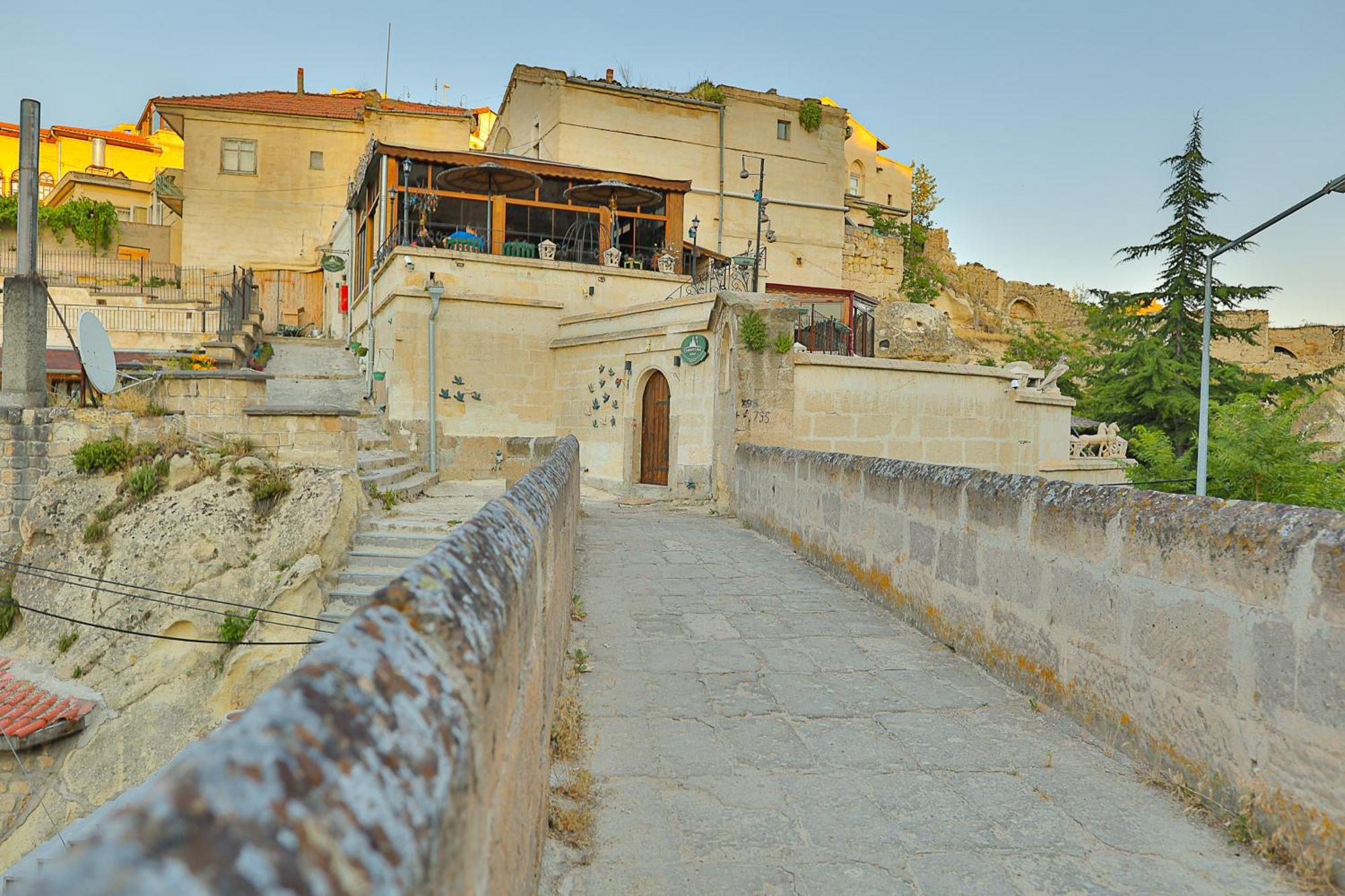 Hotel Demisos Caves 3*