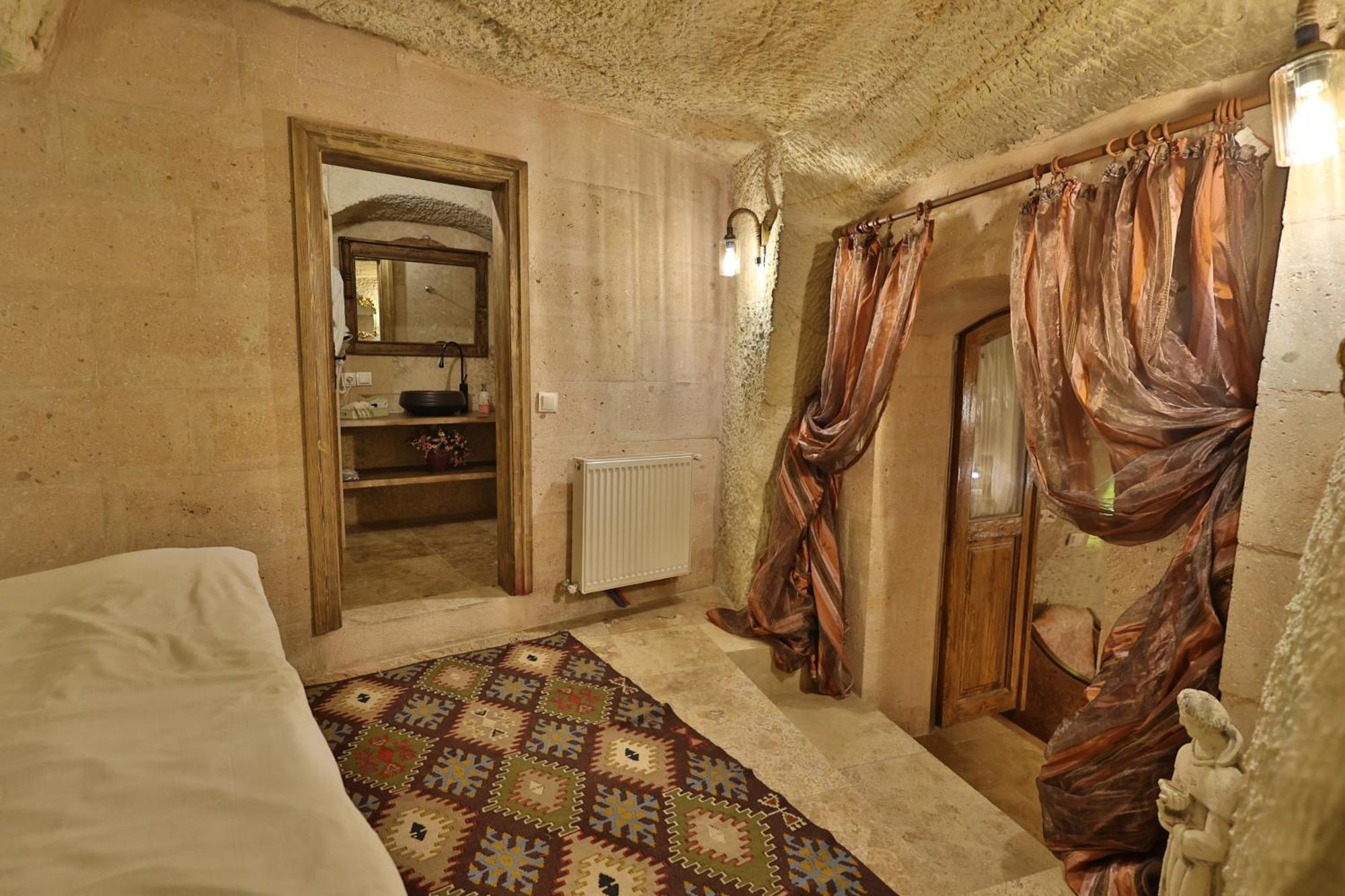 Demisos Caves 3* Urgup