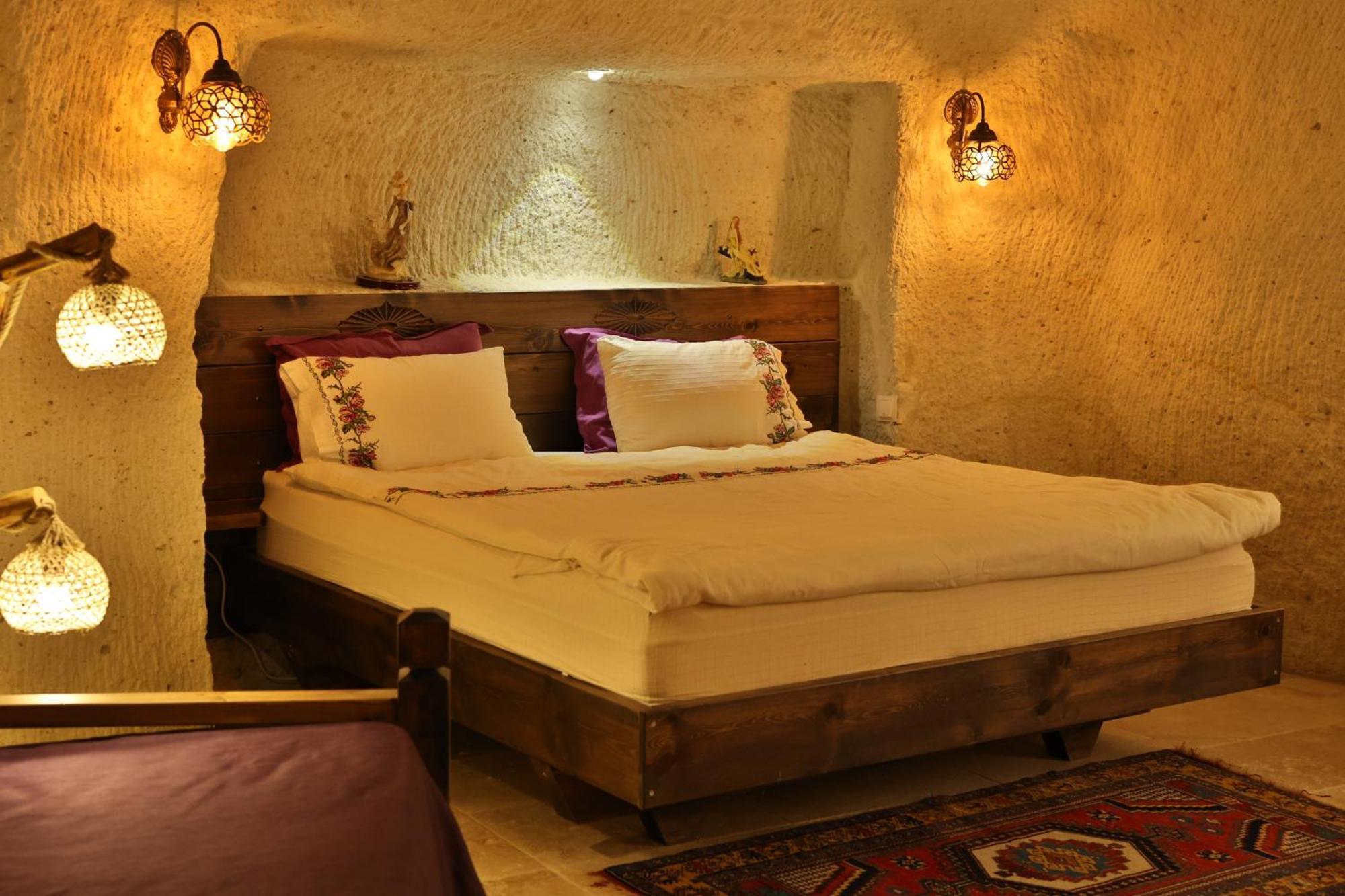 Demisos Caves Hotel