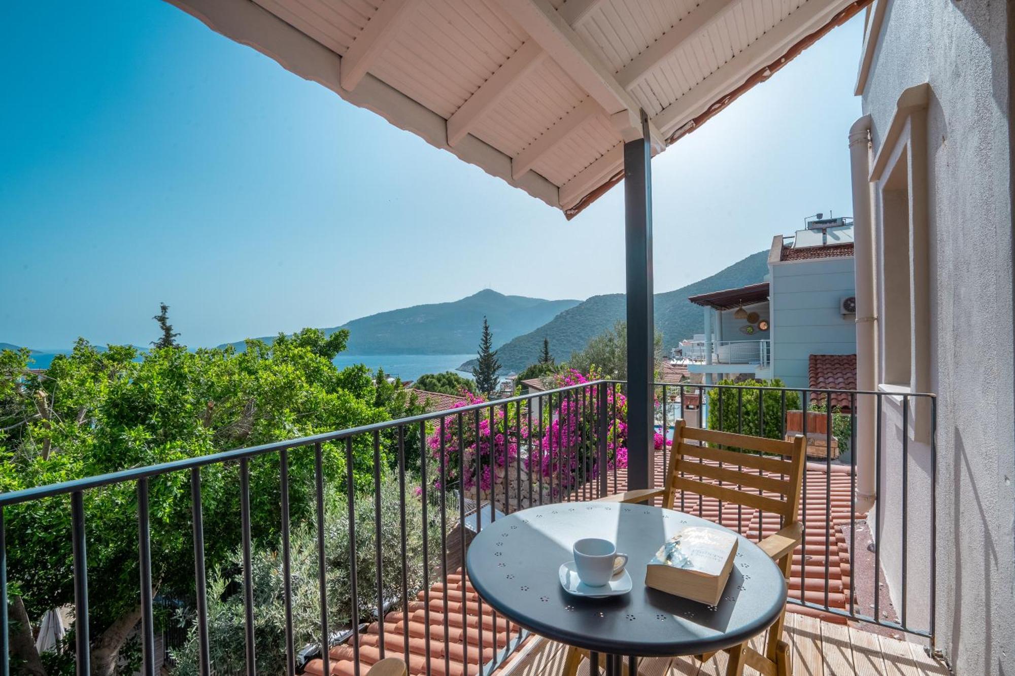 Hotel True Blue Boutique 4*