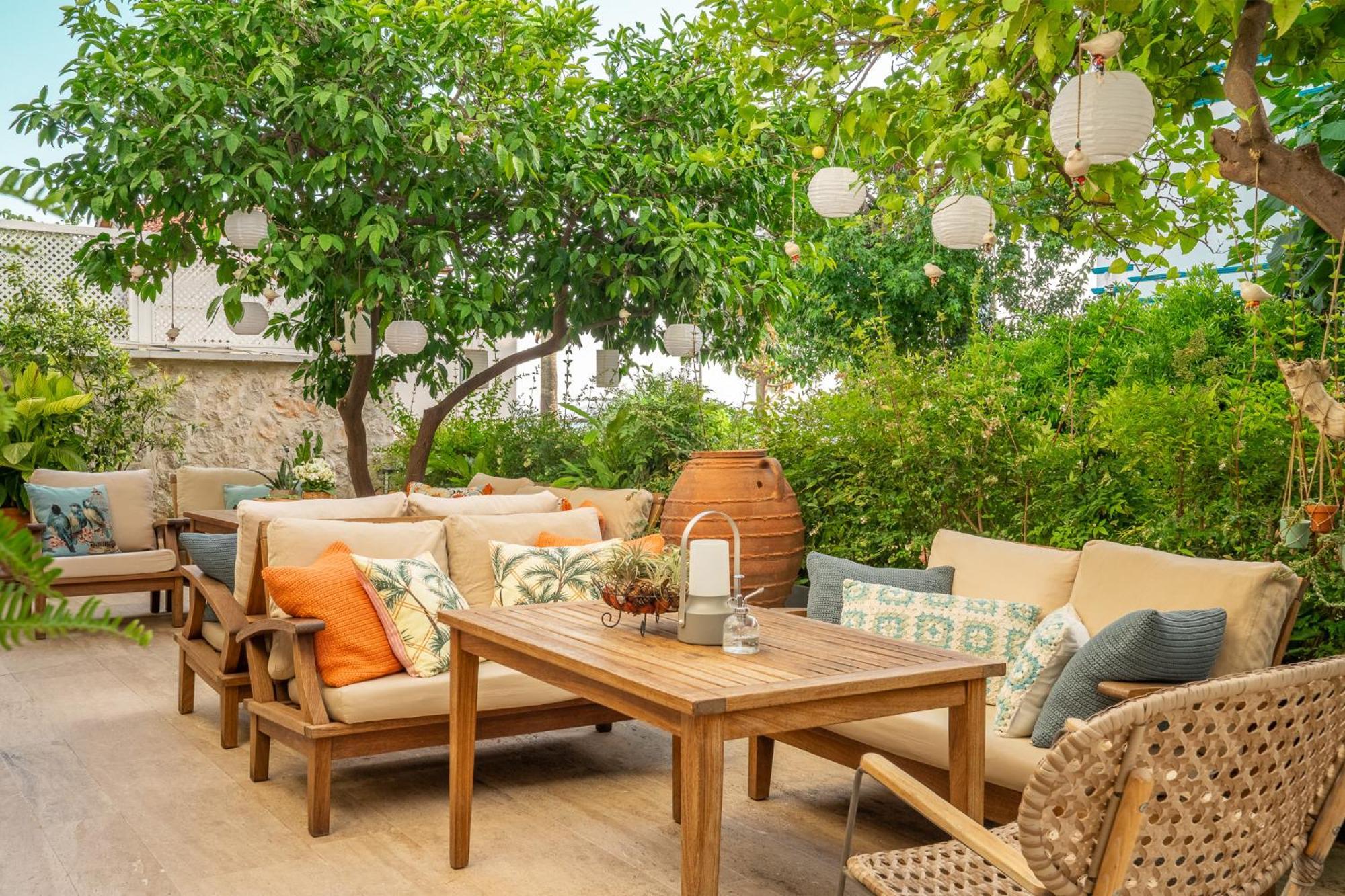 True Blue Boutique 4*