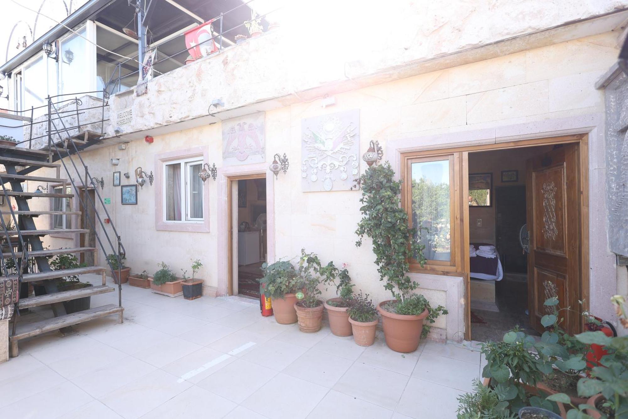 Homestay Lucky Luke Stone House