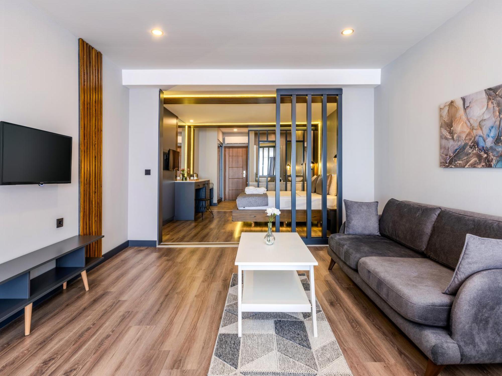Adora Calma Adults Only 4*
