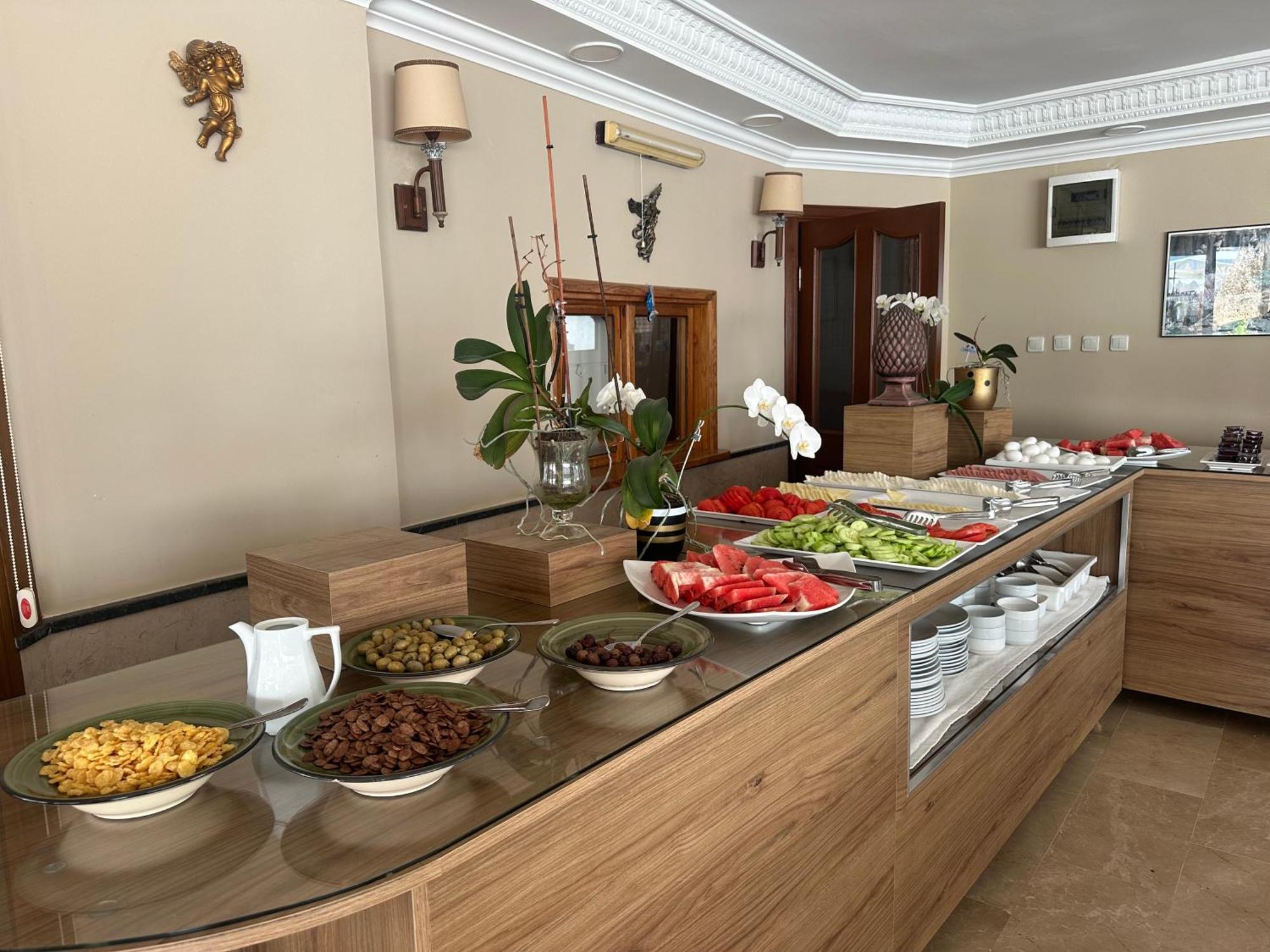 Aparthotel Naturella 3*