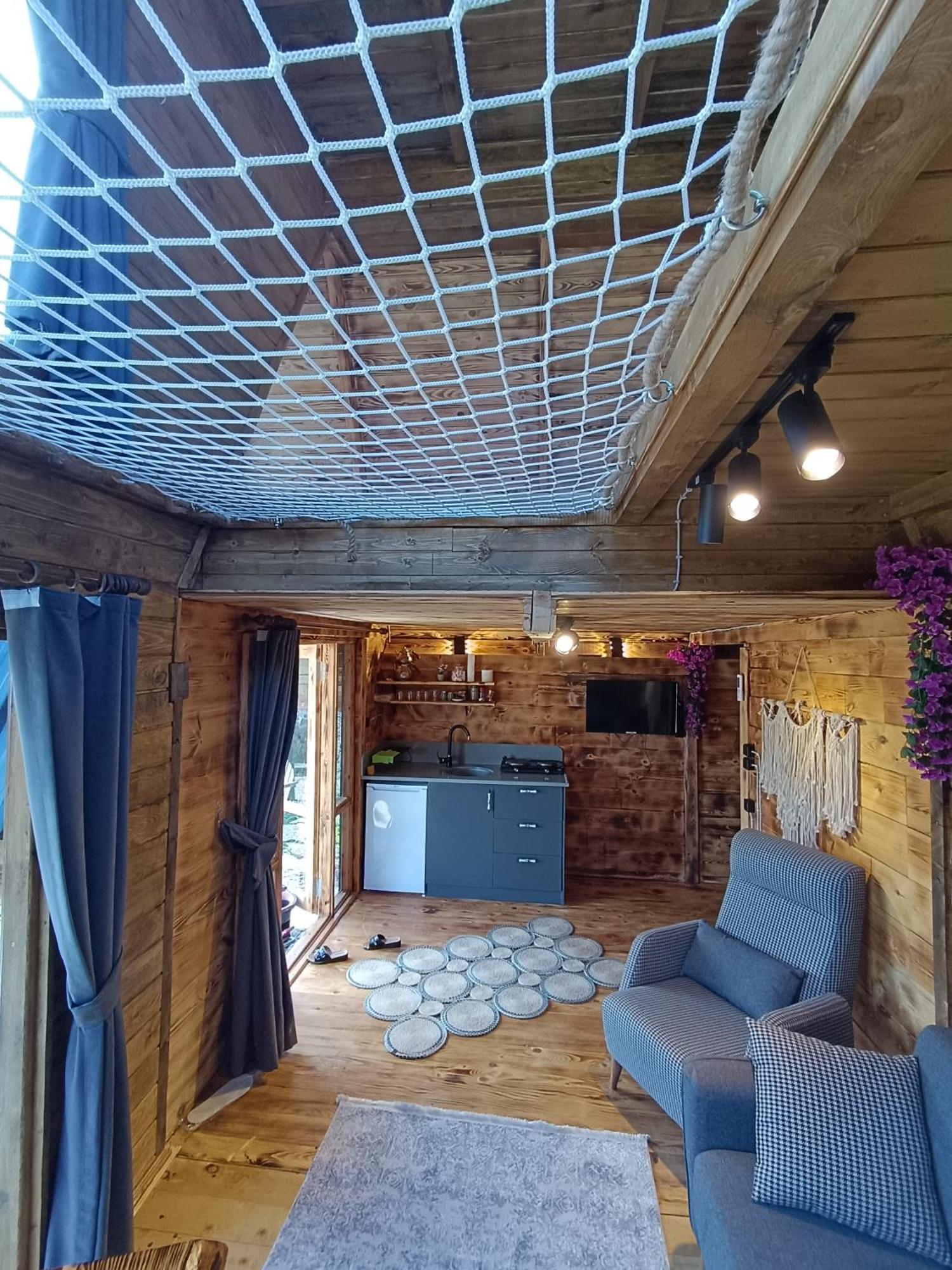 Campsite Oemra *