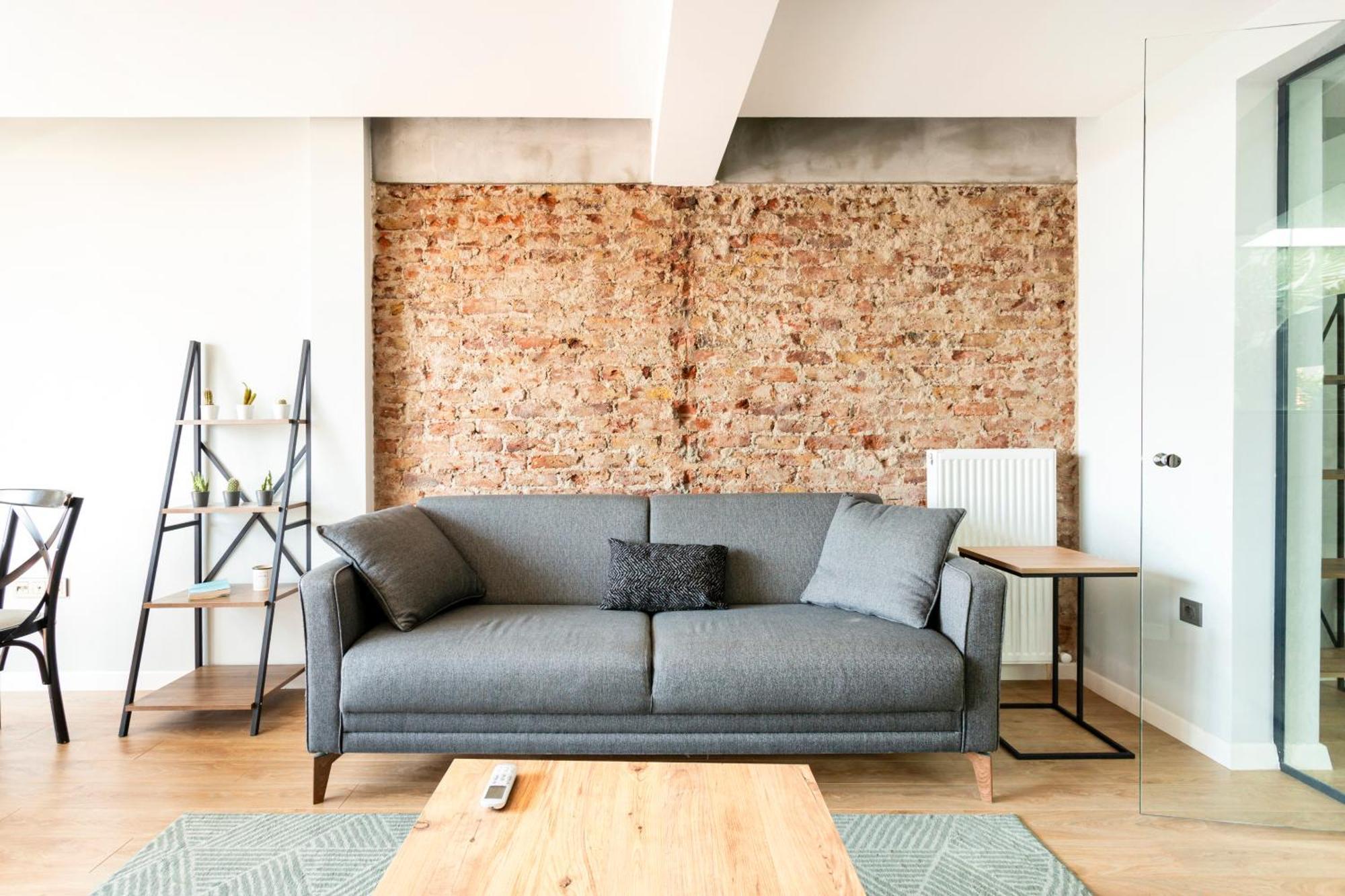 Apartment Decent With A Magnificent Terrace , View *