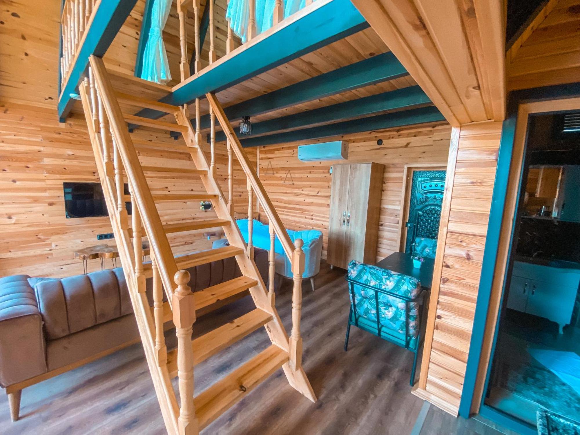 Blacksea House Hostel *