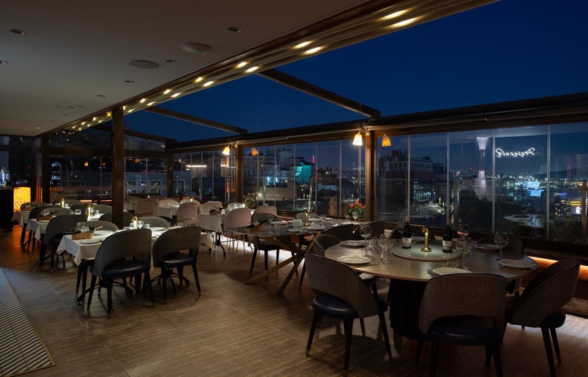 Hotel Golden City 4*