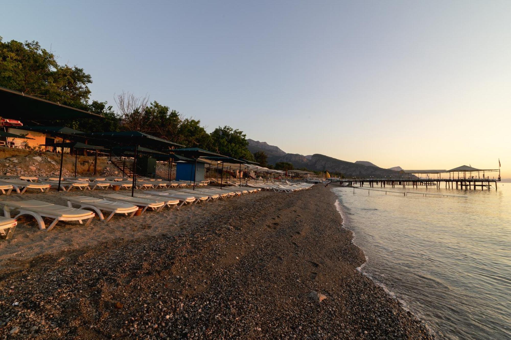 Hotel Grand Derin