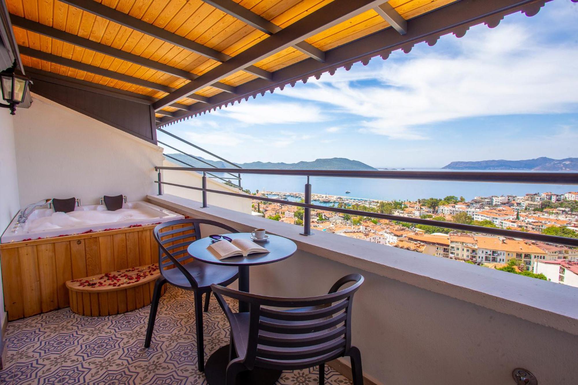 Lobelya Aparthotel Kas