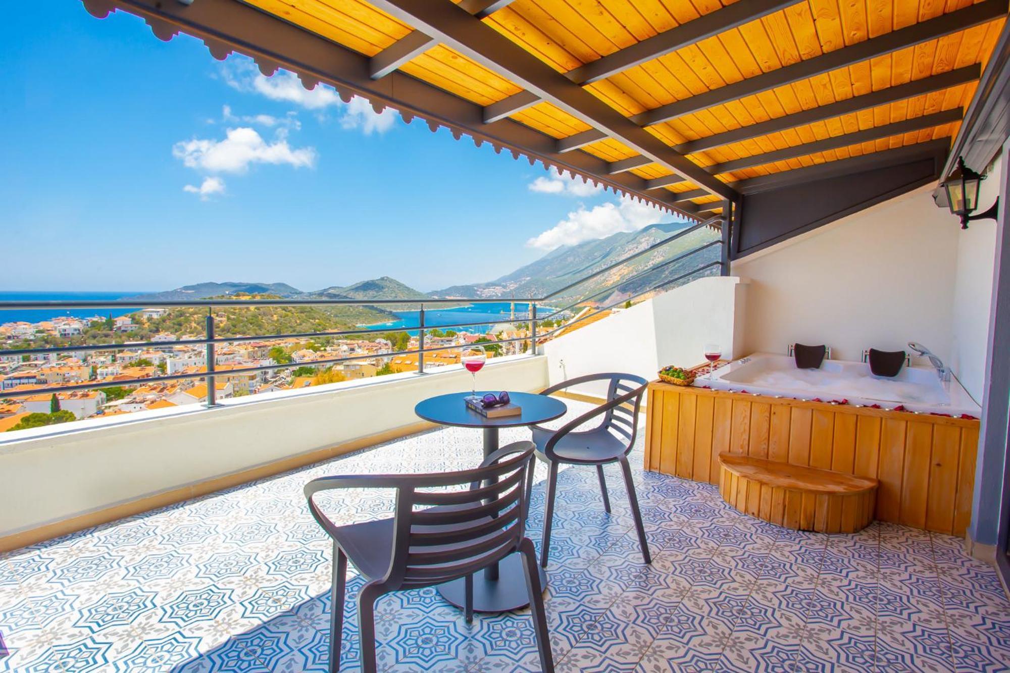 Lobelya Aparthotel 3*