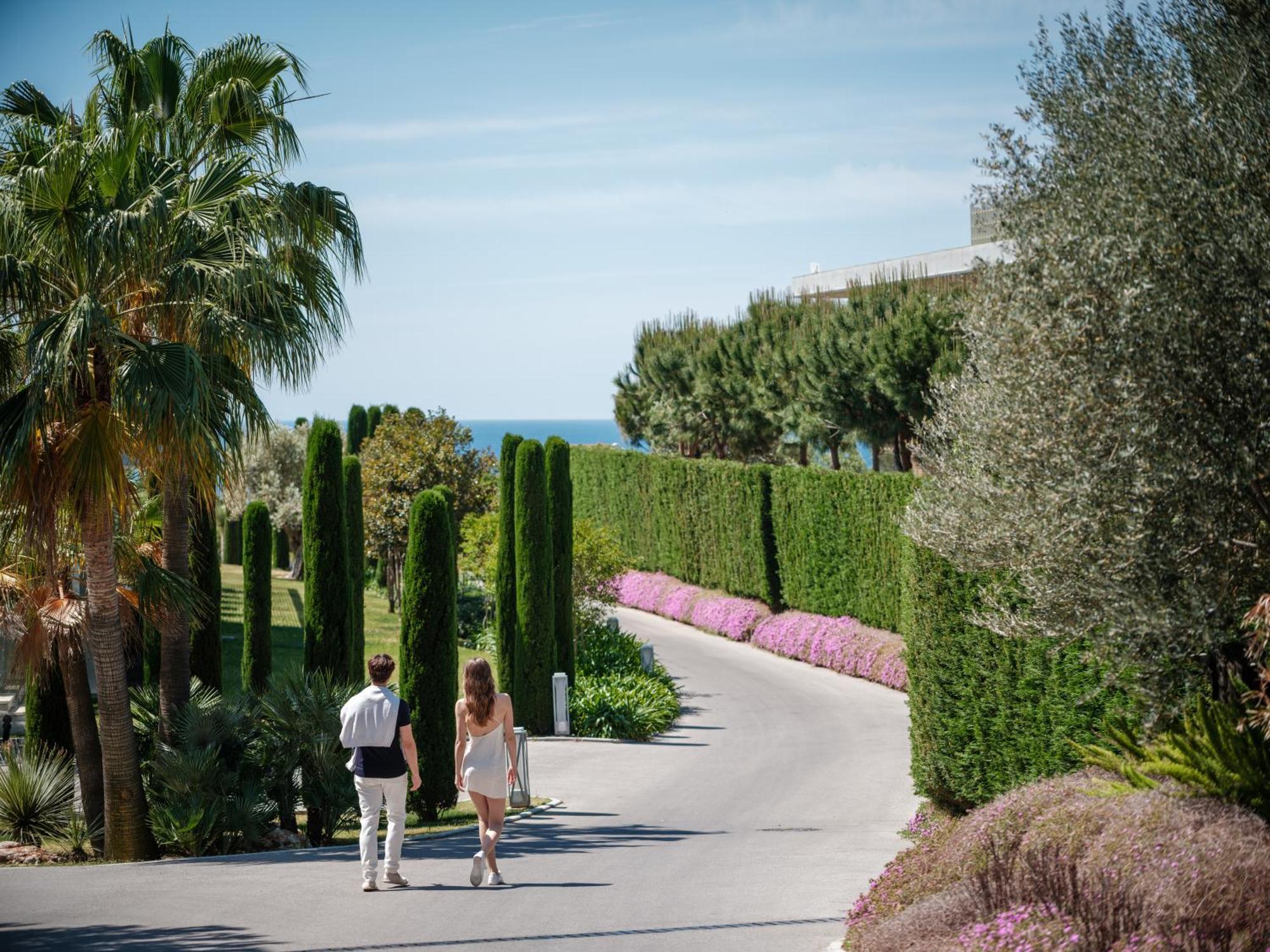 Hiddenbay Teos Sigacik Hotel, And Restaurants
