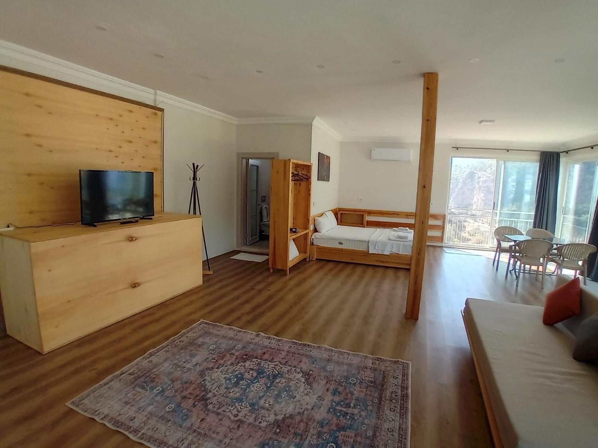 Hill Defne Apartment *