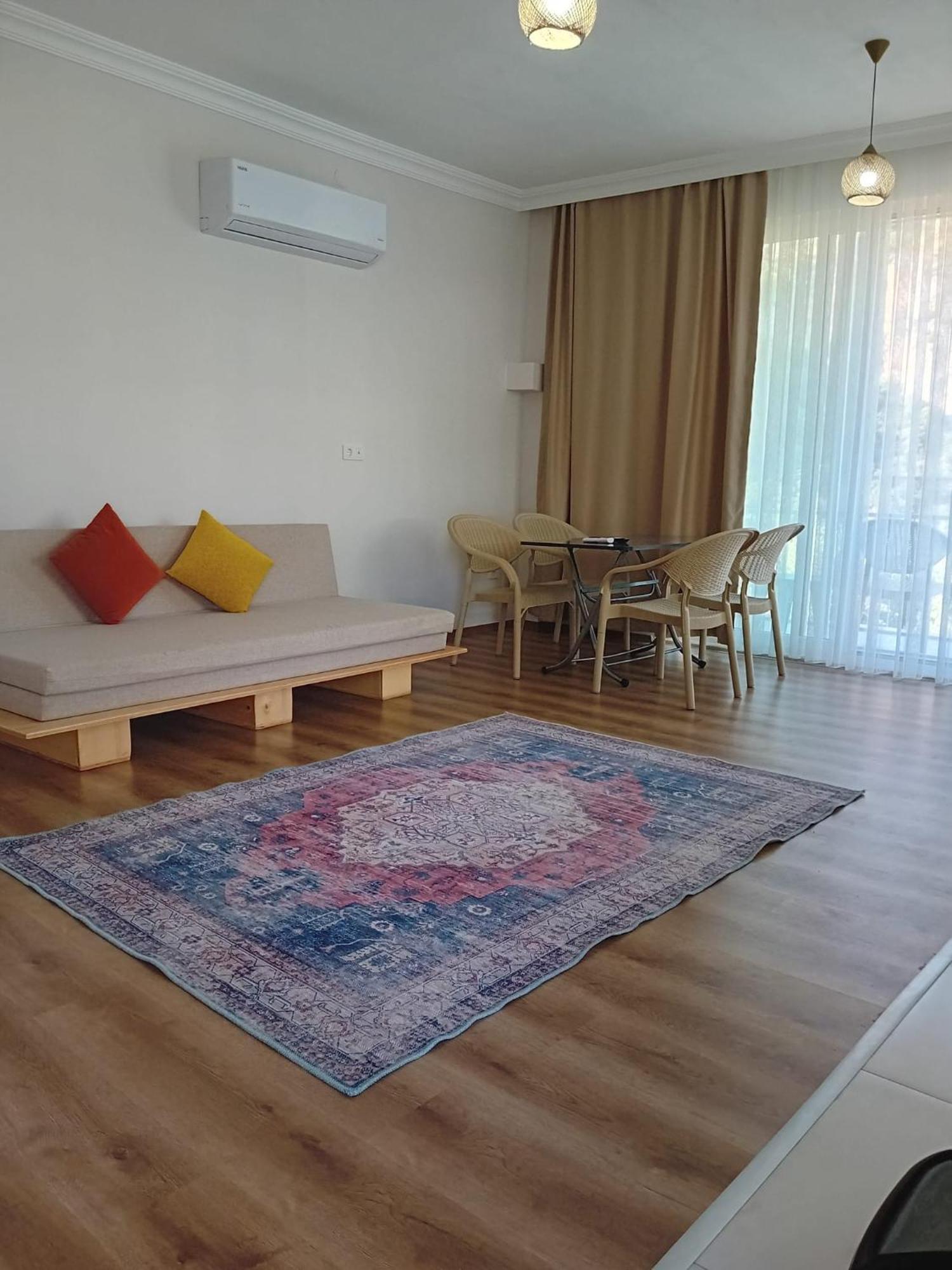 Hill Defne Apartment *