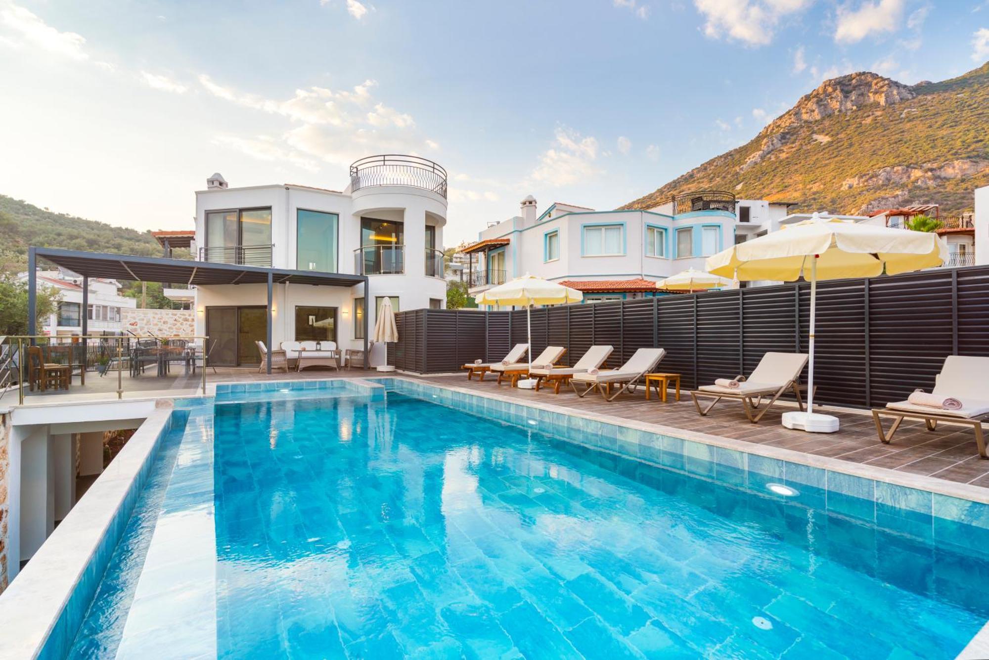 Ekinoks Kalkan