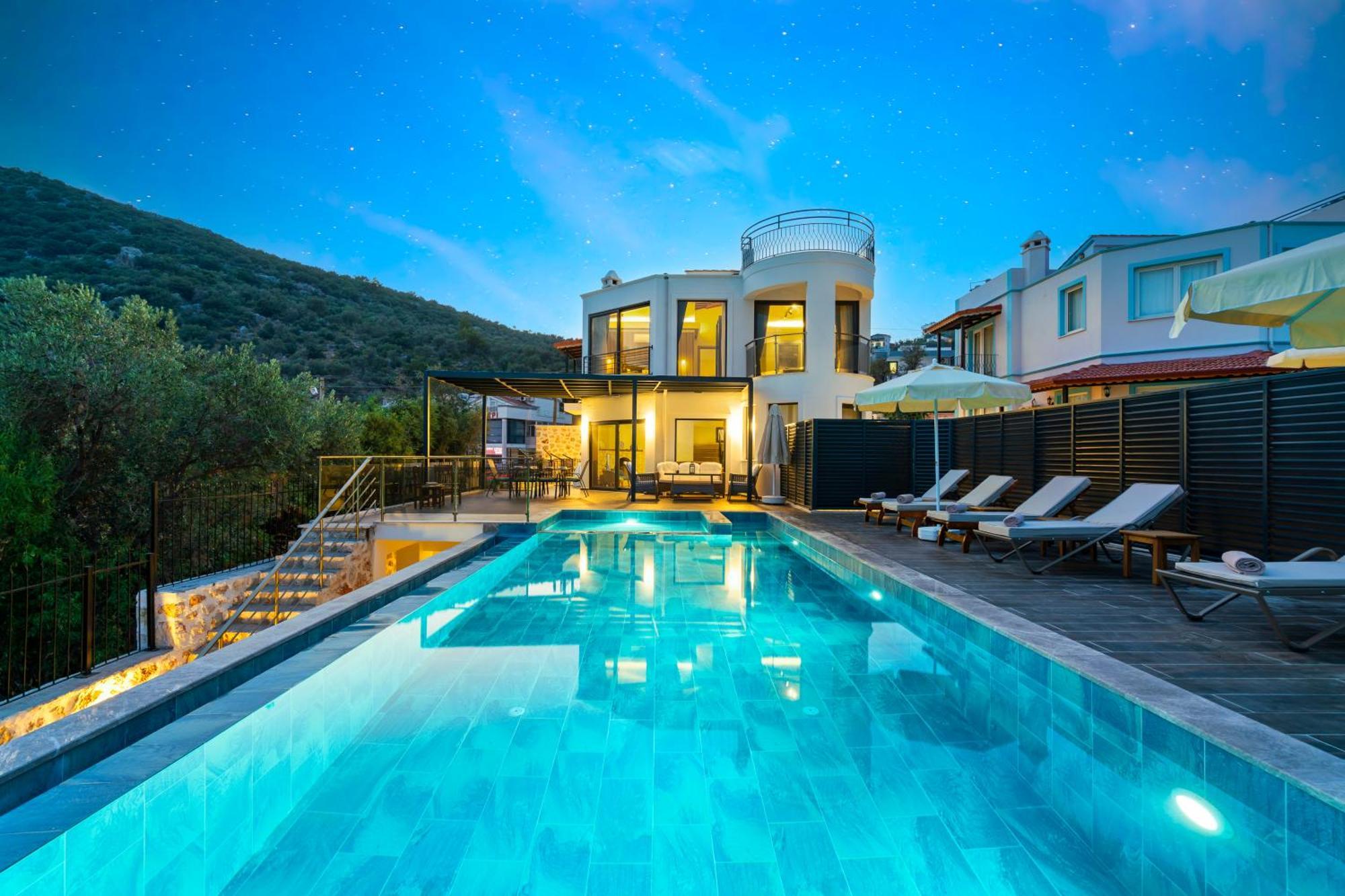 Ekinoks Kalkan