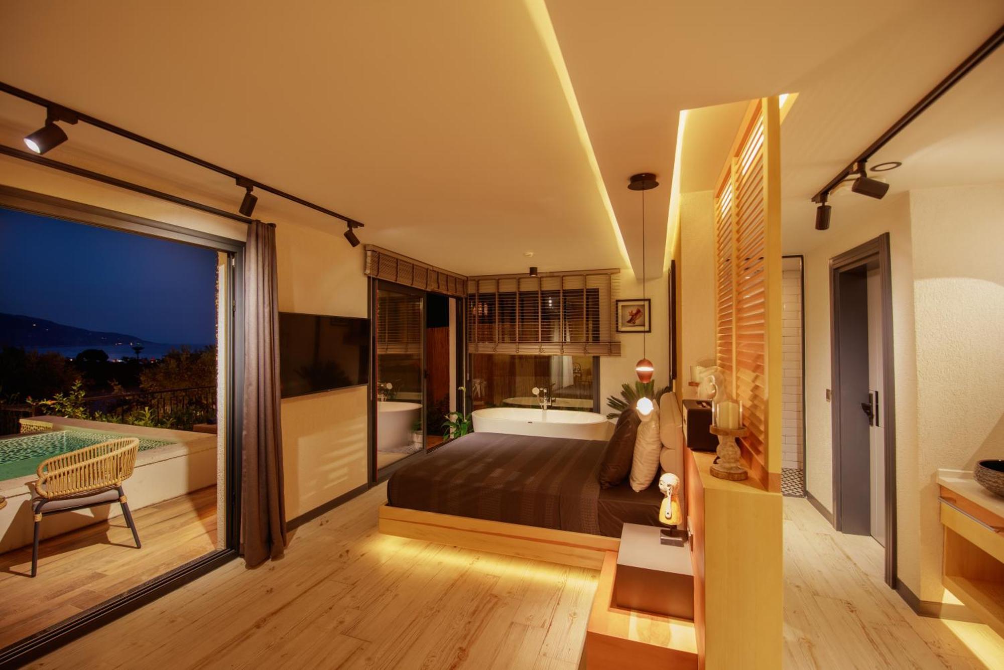 Morina Deluxe Hotel