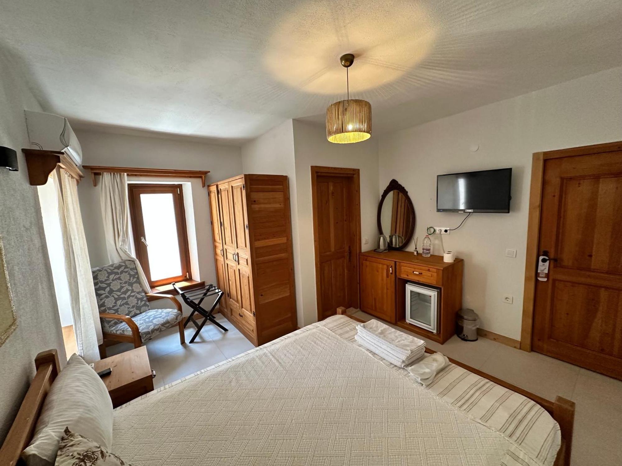Eski Hotel