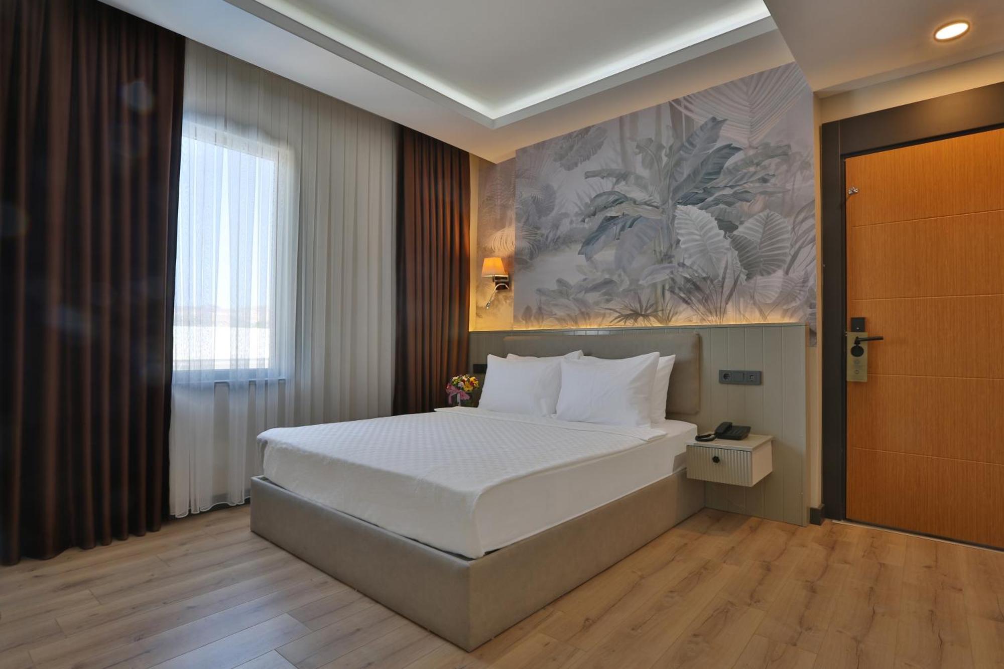 Park Dedeman Hotel *