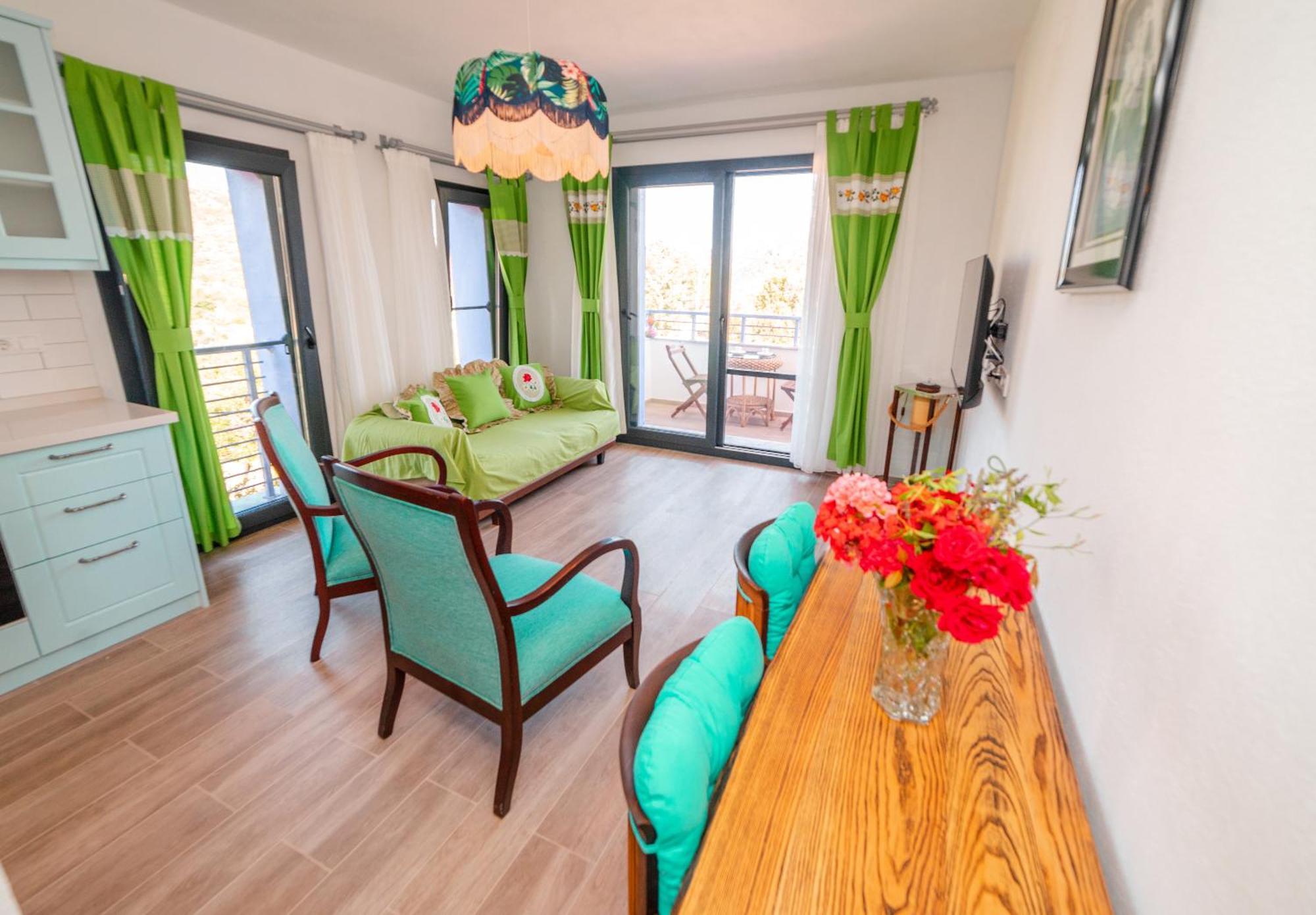 Holiday home Butik Mor Salkim Evleri *