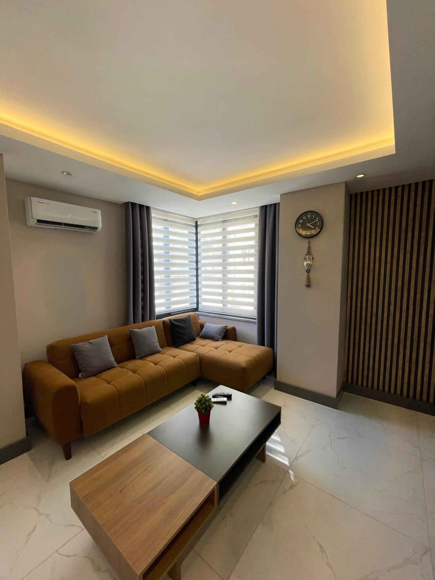 Sa Apartments! 500m To The Cleopatra Apartment *
