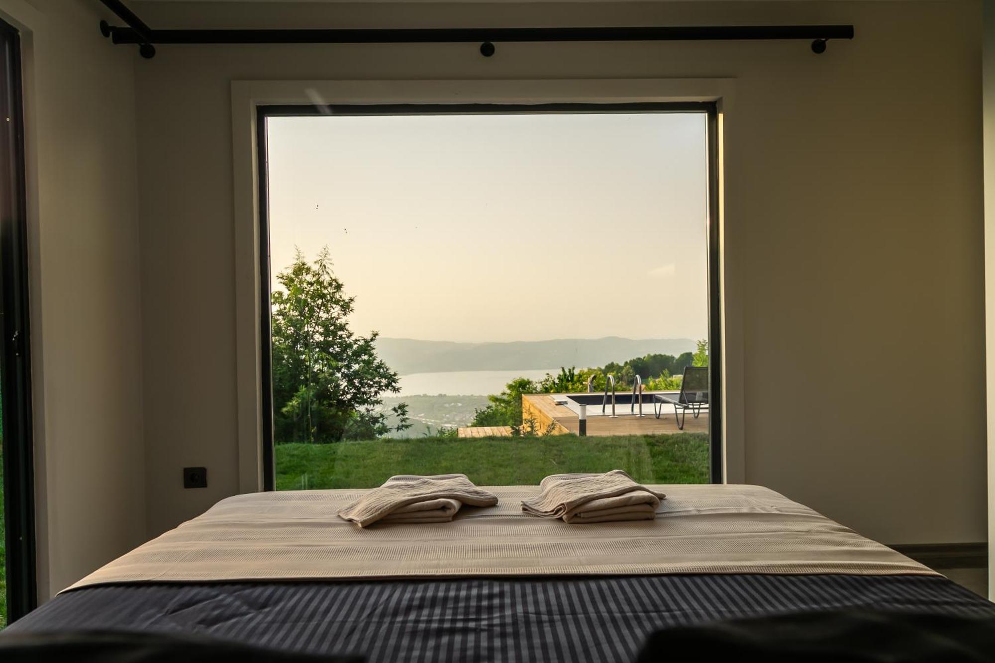 Villa Pana View *