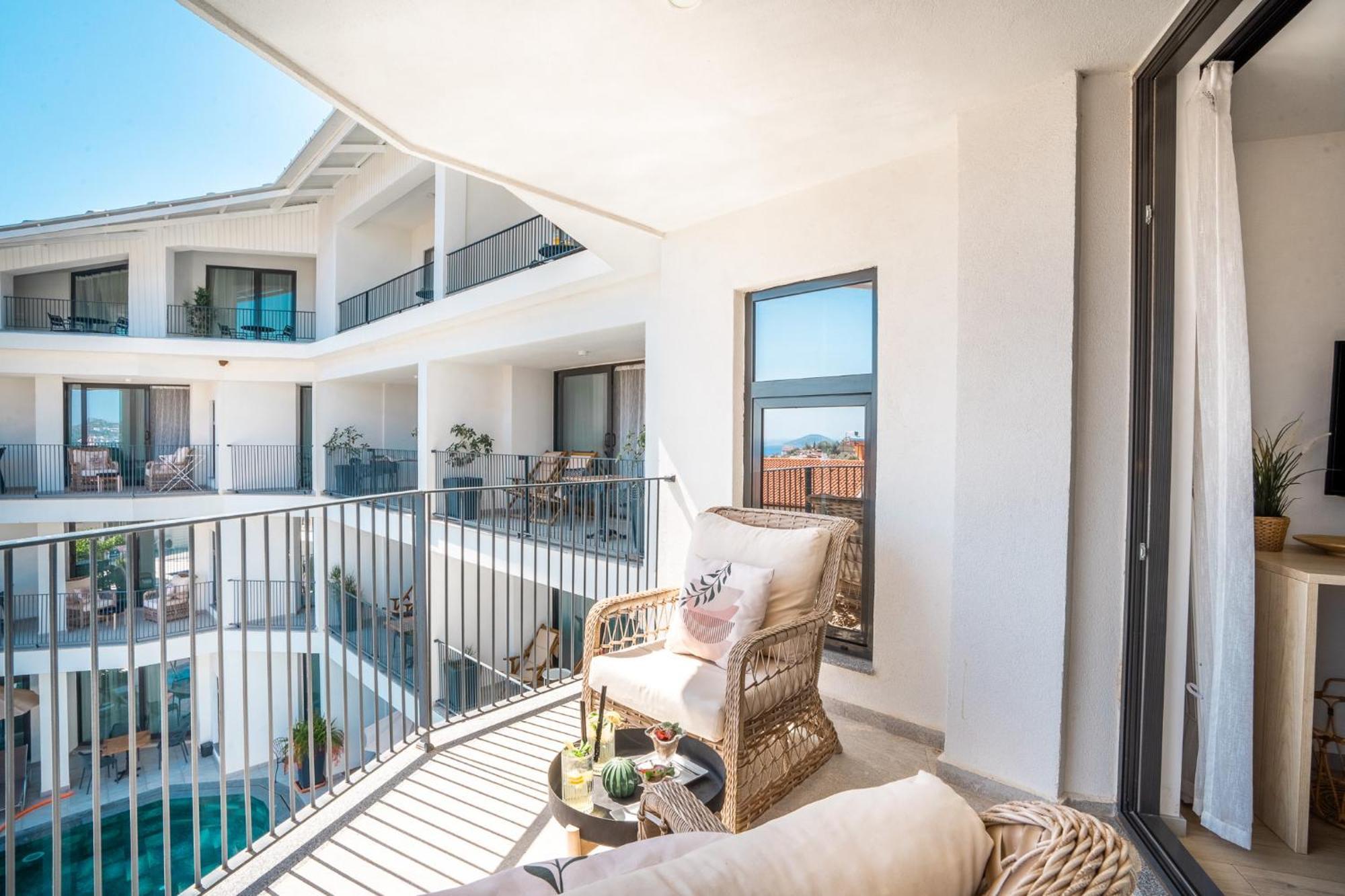 Payava By True Blue Hotel